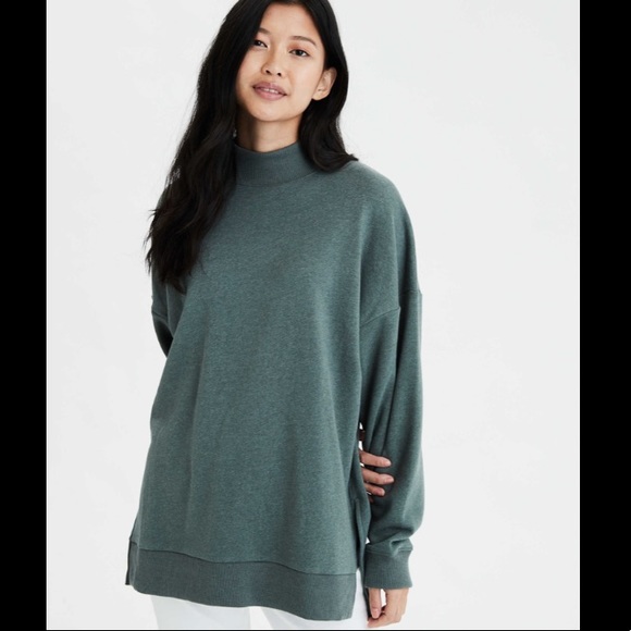 american eagle oversized crew neck sweatshirt